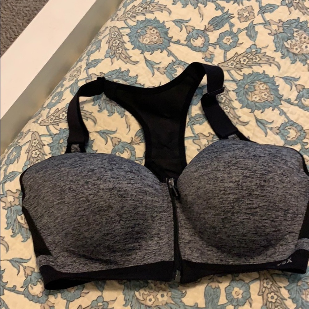 VS High Impact Sports Bra